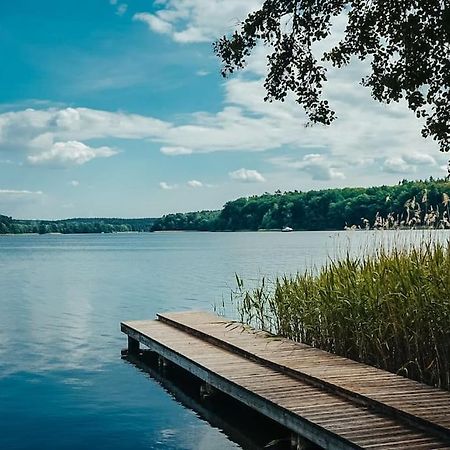 Ferienzimmer Direkt Am See Priepert Exterior photo