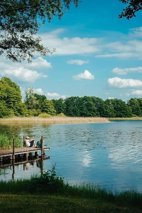 Ferienzimmer Direkt Am See Priepert Exterior photo